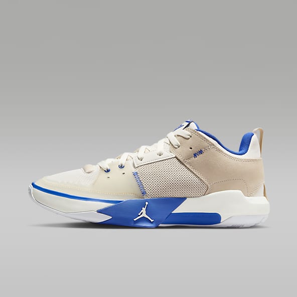 Men s Jordan Basketball Shoes. Nike IN